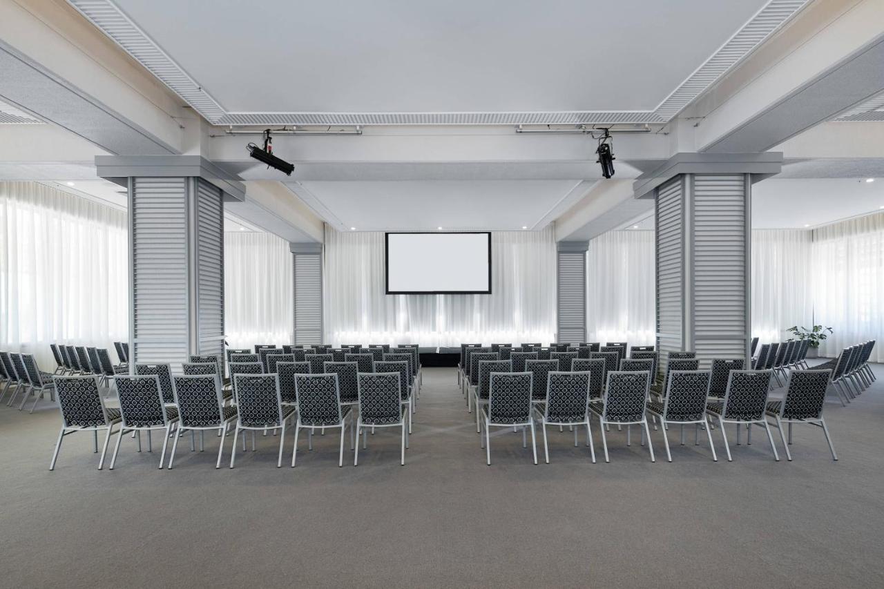 Jw Marriott Gold Coast Resort & Spa Surfers Paradise Exterior photo The main conference room